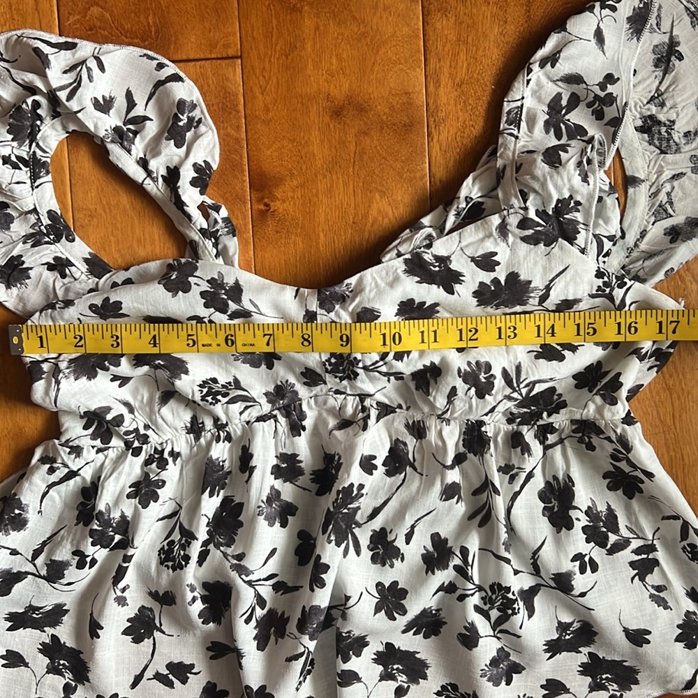 URBAN Romantics Floral Open Back Crop Top Size L Black Coquette Cottage Fairy - Picture 7 of 8